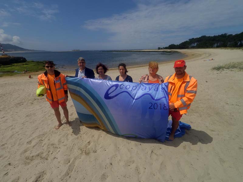 O martes 3 de xullo tivo lugar o acto de izamento das Bandeiras Azuis nas praias de Area Grande e O Muíño coas que se marca o comezo da temporada de verán nestas dúas praias recoñecidas da Guarda.