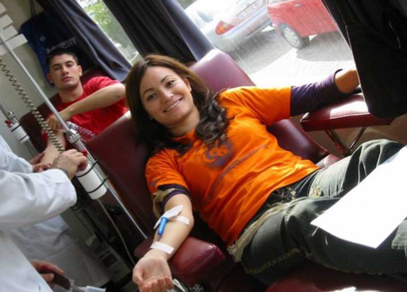 O Concello de A Guarda e a Axencia Galega de Doazón de Sangue e Órganos (ADOS) impulsan de novo a participación nas campañas de doazón de sangue para garantir o labor dos hospitais galegos, que precisan preto de 10.000 doazóns de sangue cada mes para atender a todos os doentes.