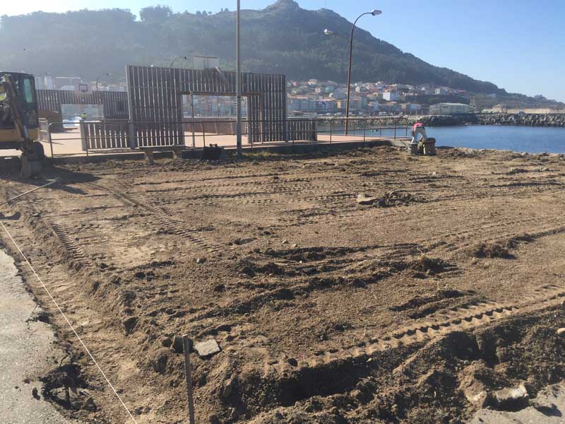 Este luns día 27 de agosto iniciáronse no Porto da Guarda as obras de ampliación da zona deportiva existente e a preparación dos terreos para albergar a nova pista de skate e zona deportiva e de ocio infantil.