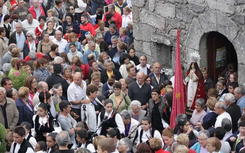 O vindeiro domingo día 23 de setembro A Guarda acolle un ano máis a Romaría de Santa Trega, un evento de carácter relixioso e tamén festivo que congrega no Monte de Santa Trega a multitude de fieis e devotos da Virxe de Santa Trega.