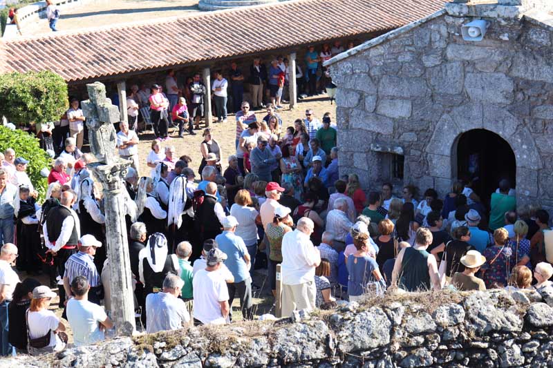 O pasado domingo día 23 de setembro A Guarda acolleu un ano máis a Romaría de Santa Trega, unha xornada relixiosa e de lecer que estivo marcada este ano por unha masiva afluencia de visitantes e unhas excepcionais temperaturas.
