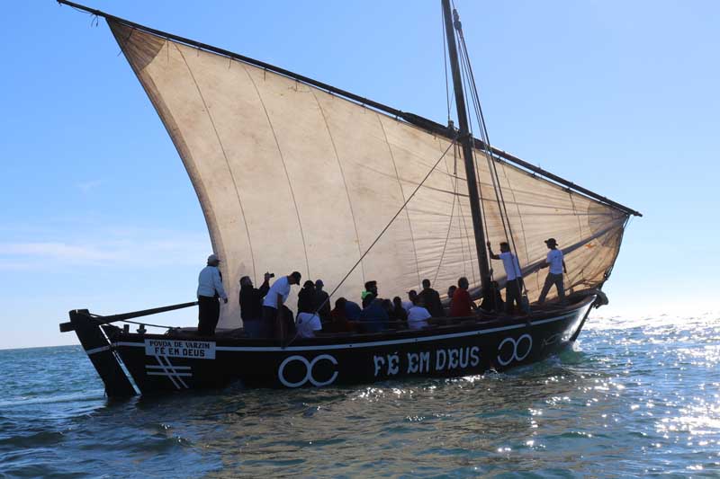 A Exposición Marcas dos Mariñeiros pódese visitar ata o 6 de outubro en horario de 7:30h a 15:00h e de 19:00h a 20:30h, enmarcada nos actos previos á celebración do XIV Encontro de Embarcacións Tradicionais de Galicia, que se celebrará na Guarda do 11 ao 14 de xullo de 2019.