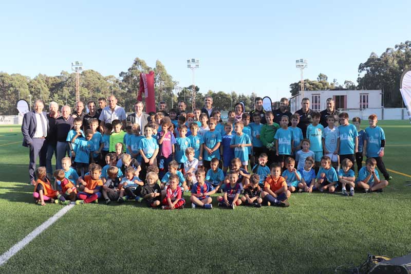 O martes día 9 de outubro de 2018 o Estadio Municipal da Sangriña acolleu o inicio das DEPORTE Escolas, na modalidade de Fútbol, promovidas dende a Deputación de Pontevedra.