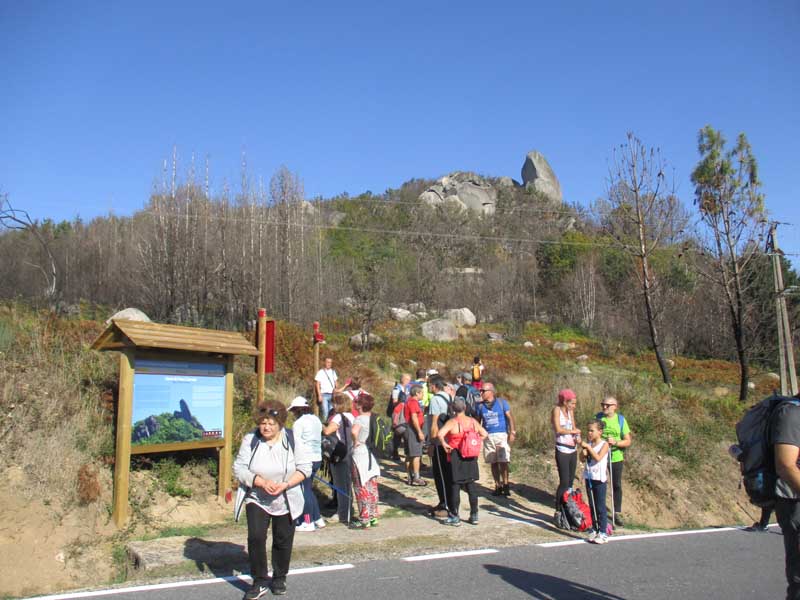 O pasado sábado día 20 de outubro celebrouse a segunda saída, na que os participantes realizaron unha andaina duns 15 km polo Monumento Natural de Pena Corneira.