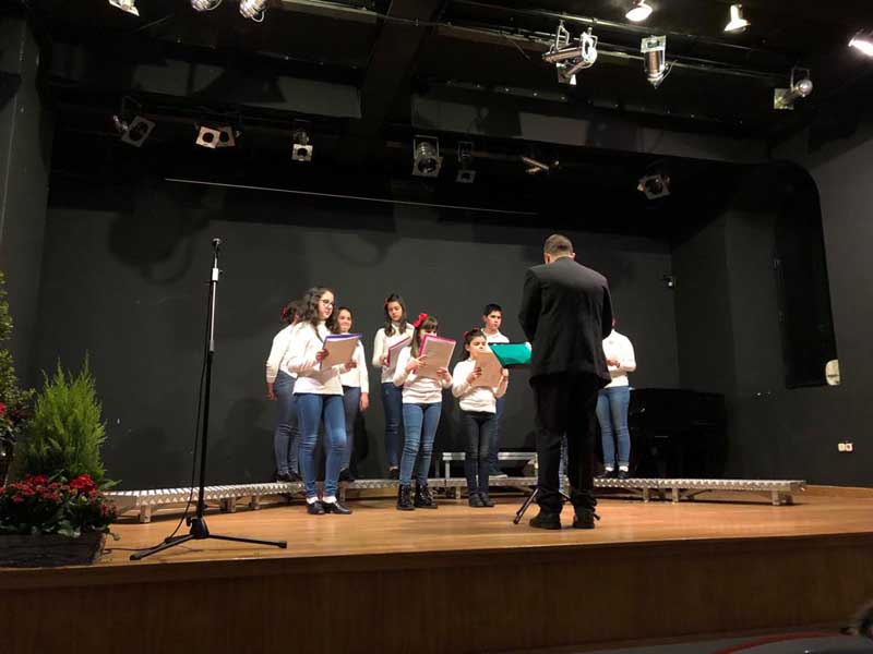 O pasado sábado día 16 de febreiro arrancou no Centro Cultural da Guarda o Ciclo de Música Coral, contando nesta ocasión coa participación do Coro Diapasón de Ferrol, o Coro Arpegios da Guarda e o Coro Cantábile da Guarda.