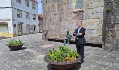 A Guarda recupera o entorno da igrexa para mellorar o acceso de persoas e vehículos