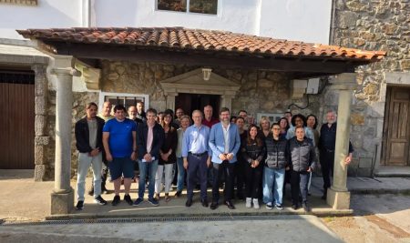 O delegado territorial da Xunta visita en A Guarda o Obradoiro de emprego Manuel B. Portela XI