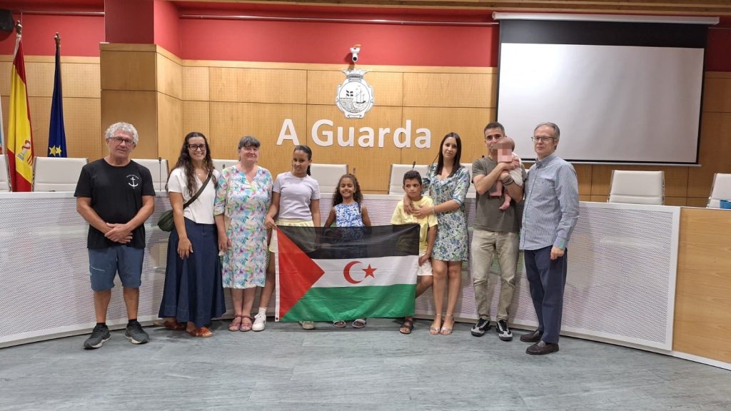 O Concello da Guarda recibe aos tres nenos saharauís participantes no programa